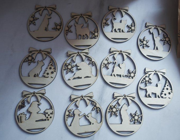 Boule de Noël en bois